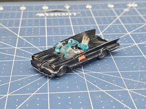VINTAGE 1966 BATMOBILE DRUCKGUSS SPIELZEUGAUTO BATMAN HUSKY CORGI GROSSBRITANNIEN - Bild 1 von 7