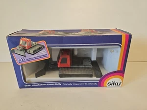 Camión quitanieves SIKU 2528 Kassbohrer Pistenbully diecast 1:55. Box Wear  - Imagen 1 de 4
