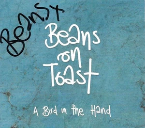 Bohnen auf Toast - Ein Vogel in der Hand - Bild 1 von 1
