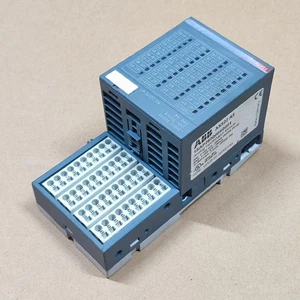 1SAP250000R0001 ABB AX522 ANALOG INPUR/OUTPUT MODULE 1SAP250000R0001 - Picture 1 of 6