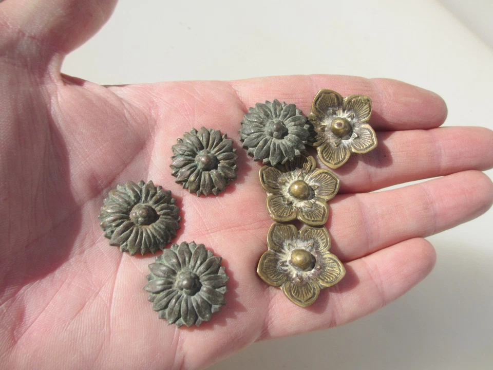 Victorian Brass Ormolu Furniture Hardware Mounts French Flowers Antique Gilt LOT - Image 1 of 4