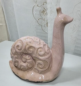 ¿Aficionado a caracol de jardín de cerámica rosa Lite de colección? 9" de alto - Imagen 1 de 9