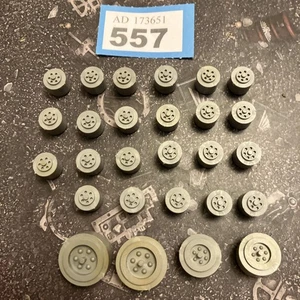 Ruedas Tanque Guardia Imperial Leman Russ Astra Militarum 40k Bits Repuestos - Imagen 1 de 3