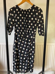 ladies Whistles green geometric print silk dress size 10uk - Picture 1 of 7