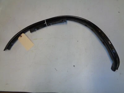 Chrysler Maserati TC Left Front Wheel Opening Trim Chrome 1989 1990 1991 Foto 1 de 2