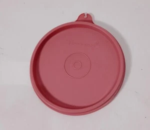 Tupperware Replacement Lid Pink 4.5" A 215-92 Vintage Made in USA - Picture 1 of 3