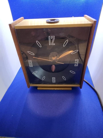 Vintage Mid-Century Projection Alarm Clock Retro 1960s Cover
