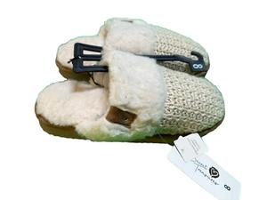 Secret Treasures Women's 8 Knit Scuff Cream Slippers NWT - Picture 1 of 5
