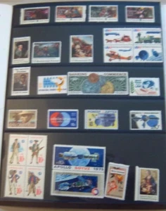 1975 USPS Mint Year Set of Commemorative Stamps - 28 MNH in a Glassine - [N35S] - Picture 1 of 1