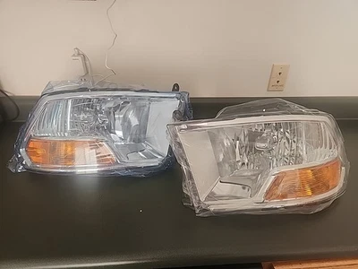 Par de faros de carcasa cromada para Dodge Ram 1500 2500 3500 2009-2012 Foto 1 de 4