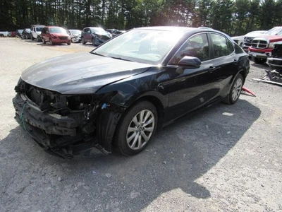 CAMRY     2018 Glove Box 1084551 Foto 1 de 4