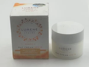 Lumene Nordic-C [Valo] Crema Giorno SPF15 Vegan 50 ml / 1,7 fl. oz. - Foto 1 di 3
