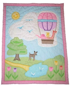 Vintage Handarbeit Heißluftballon gesteppt Gingham Tiere Baum Teich Decke 38x48" - Bild 1 von 4