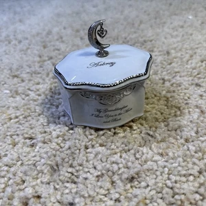2013 Bradford Exchange Meine Enkelin Porzellan Spieluhr Name Audrey - Bild 1 von 5
