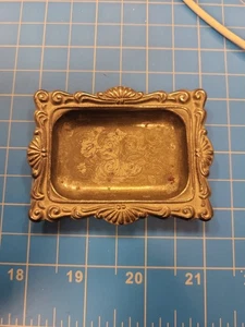 Vintage versilbert Schmuck Tablett verziertes Design kleine Schmuckschale Dekor 4x3 - Bild 1 von 4