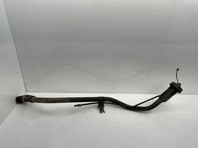 Chrysler Town and Country 2008-2010 conjunto de cuello de llenado de combustible OEM 4880680AI Foto 1 de 4