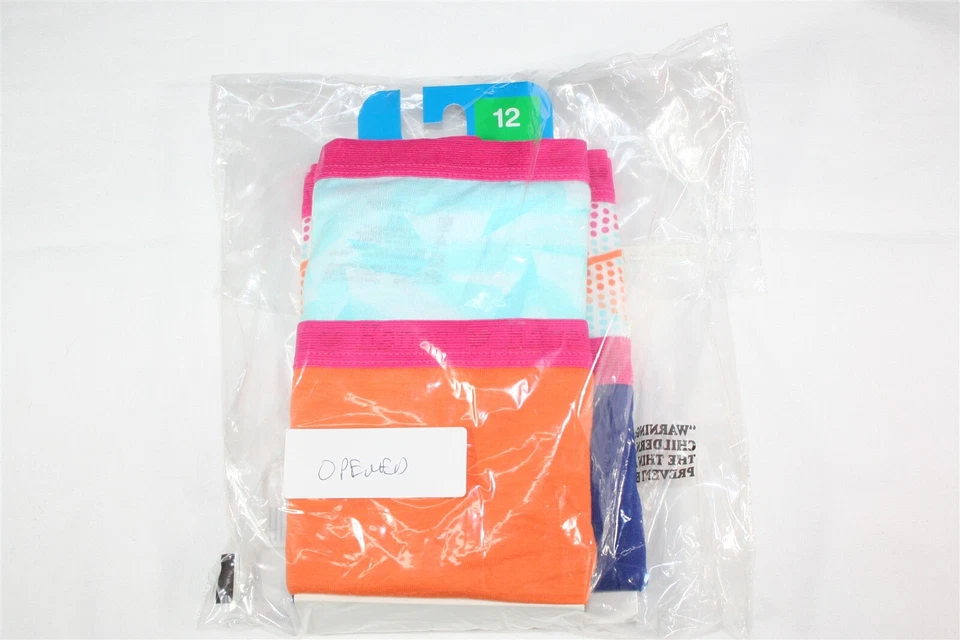 Paquete de 4 calzoncillos suaves y geniales 931X09 Hanes GUBCP4 Ultmate para niñas surtidos Foto 1 de 2