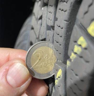 Mercedes Benz Winterreifensatz auf Felgen für EQC und div. andere Fahrzeuge - Bild 1 von 4