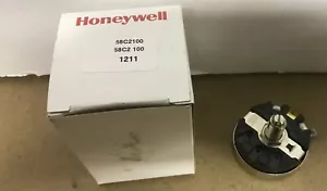 NOS NIB Clarostat 58C2100 1/4" Dia. Shaft Potentiometer WIREWOUND 100 ohms NOS - Picture 1 of 3