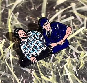 FRIDAY Movie " DAMN " Smokey Craig Jones Scene Hat Lapel Bag Pin Ice Cube NEW - Picture 1 of 2