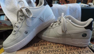 Nike Air Force 1 GS Low Earth Day Have A Nike Day Gray White DM0983-001 7 Y LOOK - Picture 1 of 5