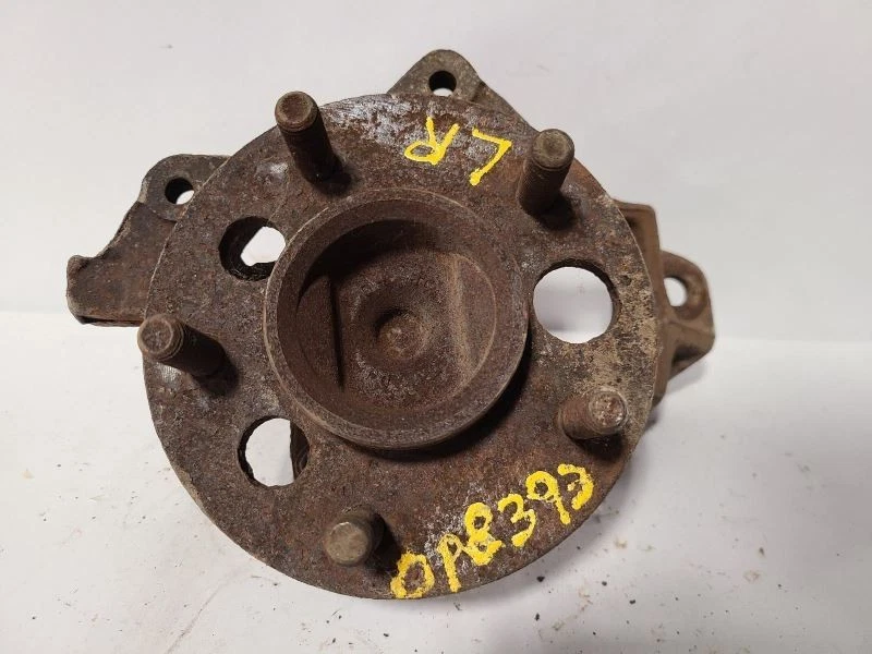 Nudillo/tubo trasero izquierdo conductor compatible con 94-96 CUTLASS 1696766 Foto 1 de 3