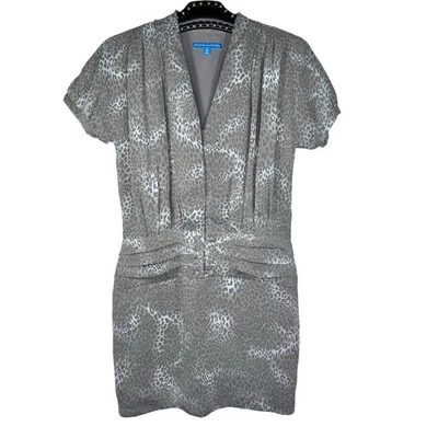 Mini Vestido Walter by Walter Baker Estampado Animal Manga Corta Plisado XS Foto 1 de 4