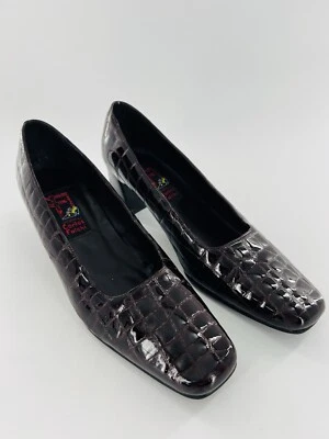 "Bombas de tacón Carlos Falchi para mujer de cuero marrón con patrón de cocodrilo de 2 1/4"" talla 8 M" Foto 1 de 4