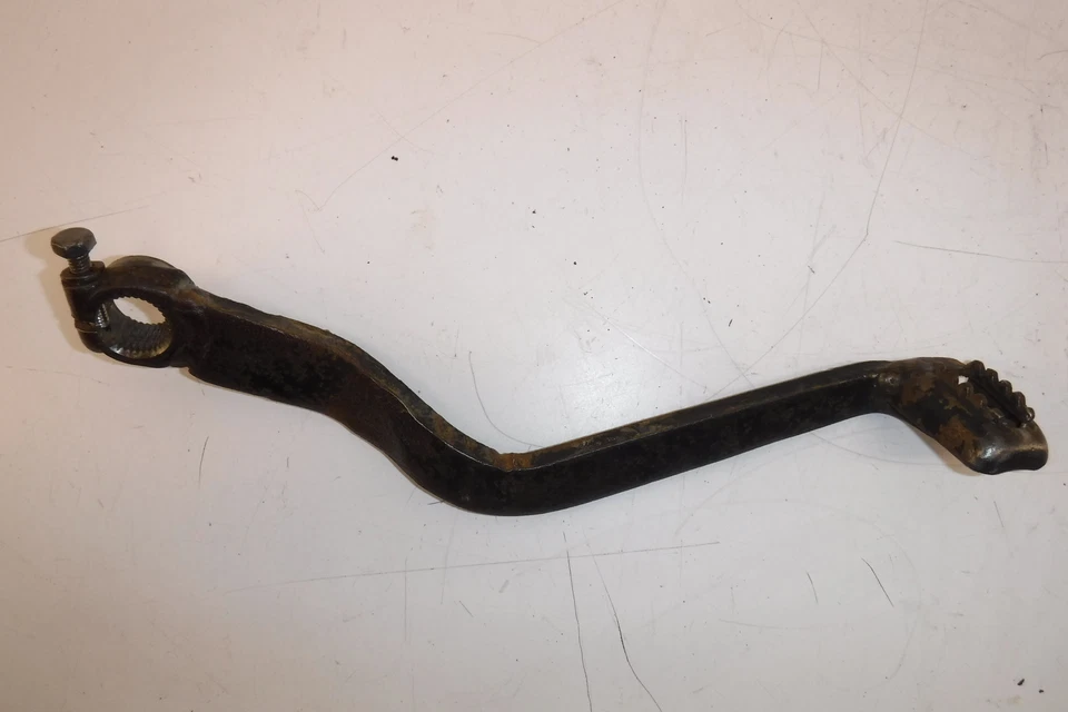 PEDAL FRENO TRASERO DERECHO YAMAHA 214-27211-00-33 Foto 1 de 4