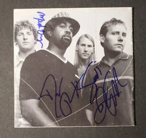 Libretto CD autografato firmato a mano Hootie and The Blowfish "Sedie musicali" - Foto 1 di 4