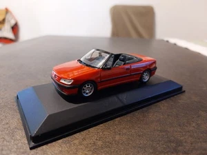 Peugeot 306 Cabriolet Minichamps Rossa 1:43 - Foto 1 di 9