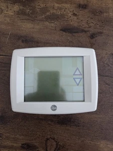 Trane Thermostat TCONT302AS42DAA Touchscreen Tested working - Picture 1 of 6