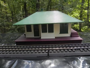 Lionel Spur O Personenbahnhof, grüner Schornstein der Nachkriegszeit - Bild 1 von 4