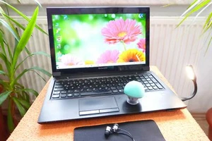 Lenovo B570 l 15 Zoll HD l SSD NEU l 12GB RAM l Windows 10 64 l AKKU DEFEKT - Bild 1 von 11