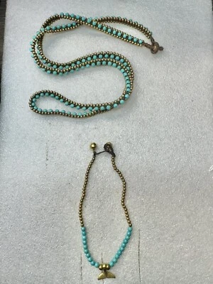 Brazalete envolvente y tobillo de latón y cuero turquesa Foto 1 de 4