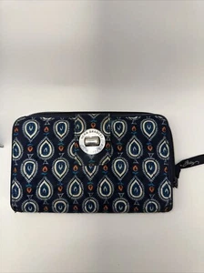 Vera Bradley Turnlock Wallet Blue 5 X 7 Inch - Picture 1 of 11