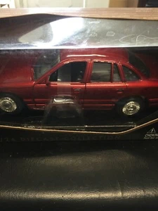 1:24 Motor Max 1998 Ford Crown Victoria "Motor Max Diecast Collection" - Bild 1 von 5