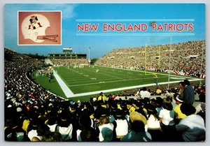 Postcard Massachusetts New England Patriots Football Field with Crowd 25S - Picture 1 of 2
