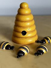 Vintage Wooden  2 â Bee Hive  Bees & 4 Bees Lot Of 5 Items