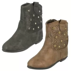 Girls Spot On Flat Ankle 'Boots' - Picture 1 of 19
