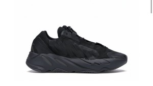 yeezy 700 all black