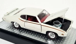 M2Machines 1/64 - Pontiac GTO Judge 1969 Detroit Muscle Diecast Scale Model Car - Picture 1 of 5