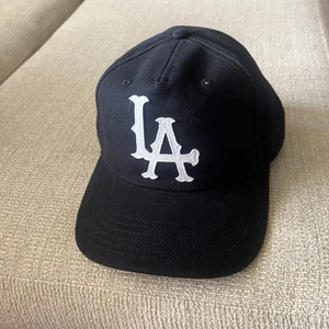 Berretto da baseball nero LA Los Angeles ricamato regolabile snapback di Mad Engine - Foto 1 di 3
