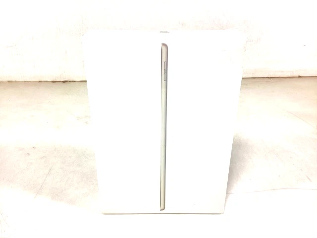 Apple iPad 10.2" (9th Gen) WiFi - 64GB - Silver - MK2L3LL/A - Image 1 of 3