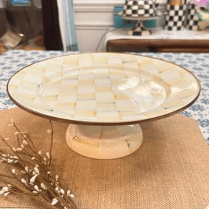 Pedestal de pastel a cuadros de pergamino Mackenzie Childs plato con patas esmalte RARO - Imagen 1 de 9