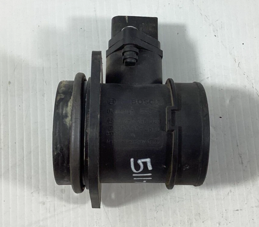 2000-2002 Volkswagen Cabrio Mass Air Flow Sensor w/ Housing 0280218023 OEM . - Image 1 of 4
