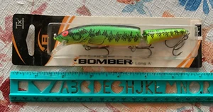 2004 Bomber Long A Jointed Fishing Lure 3-4 Ft. In Original Package NOS - Picture 1 of 4