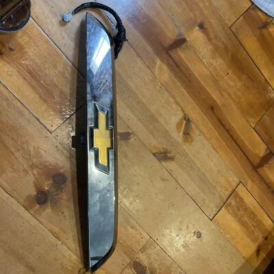 Chevrolet Traverse 2013 2017 tapa maletero adorno moldura con cámara OEM Foto 1 de 4