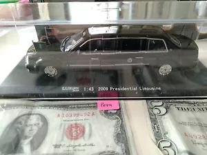 American President Limousine 2009 mit 2 $, 5 $ & Münzen, Maßstab 1:43, Luxus. - Bild 1 von 12