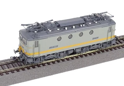 Locomotive électrique BB 8239 SNCF  Ep IV - PIKO EXPERT 51375 -HO 1/87 - Imagen 1 de 4
